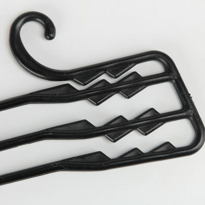 102mmx22mm Custom 3 Legs Black Plastic Clothes Hanger For Socks