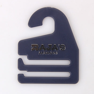 Personalized Label Non Slip Plastic Tie Hangers With Silver Logo Embossed